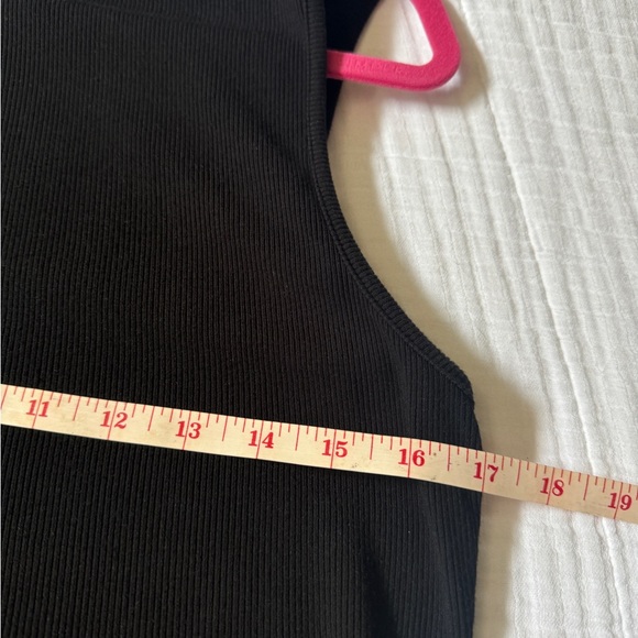 Sanctuary Essentials Sleeveless Mock Neck Tank Black Size Large. Worn Once EUC! - Picture 6 of 10